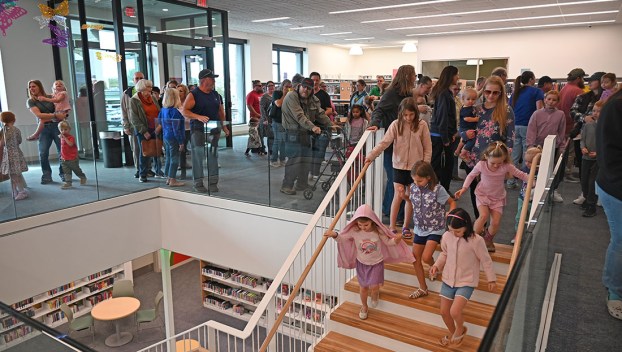 Hermiston celebrates library's re-opening