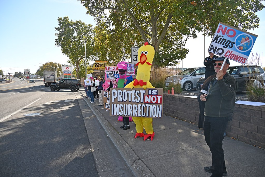 More than 100 turn out in Hermiston to protest President Trump